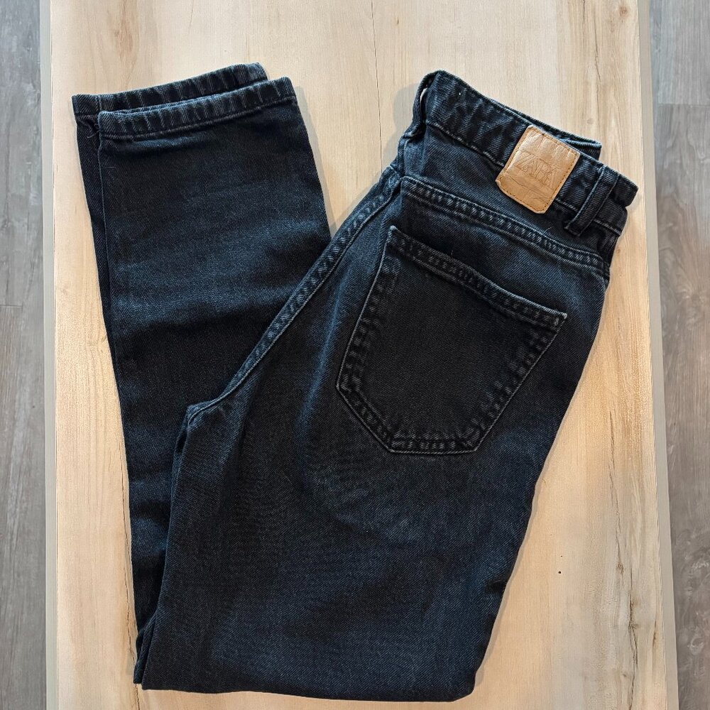 Zara High Waist Straight Leg Jeans Size 4 Black